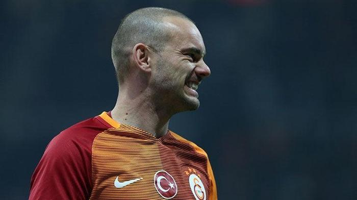 Sneijderden yönetime şok talep