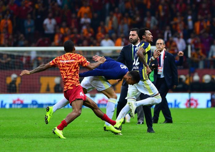 Galatasaray ve Fenerbahçeye ağır fatura