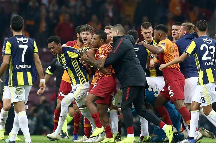 Galatasaray ve Fenerbahçeye ağır fatura
