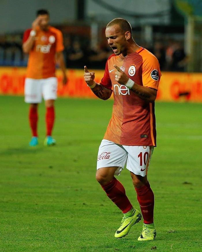 Galatasarayın Wesley Sneijder operasyonu hazır