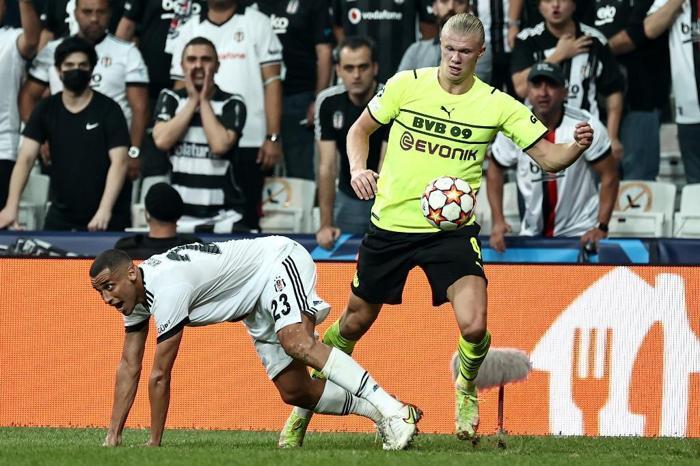 Dortmund taraftarının logosuz formaya tepkisi artıyor