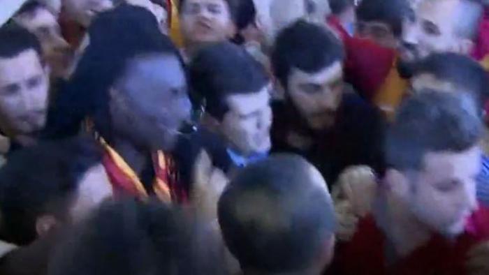Bafetimbi Gomis araca bindiğinde o soruyu sordu