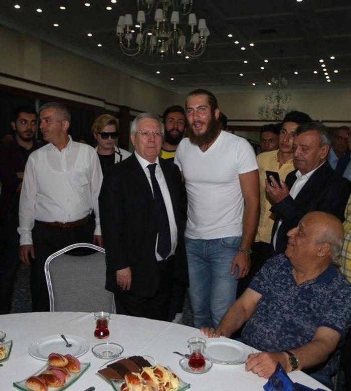 Fenerbahçede bayramlaşma Ogeday Girişken sürprizi