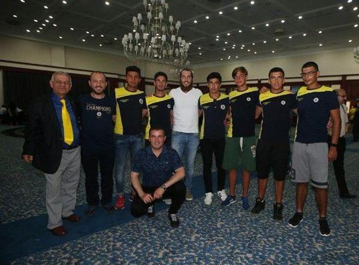 Fenerbahçede bayramlaşma Ogeday Girişken sürprizi