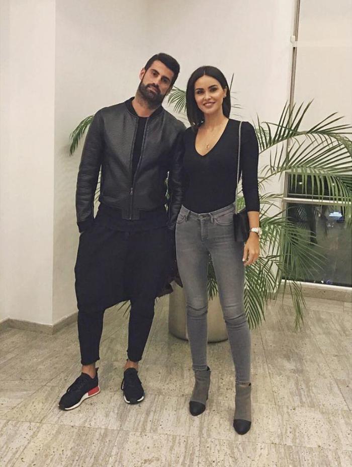 Volkan Demirel çılgına döndü, 4 kişi zor tuttu