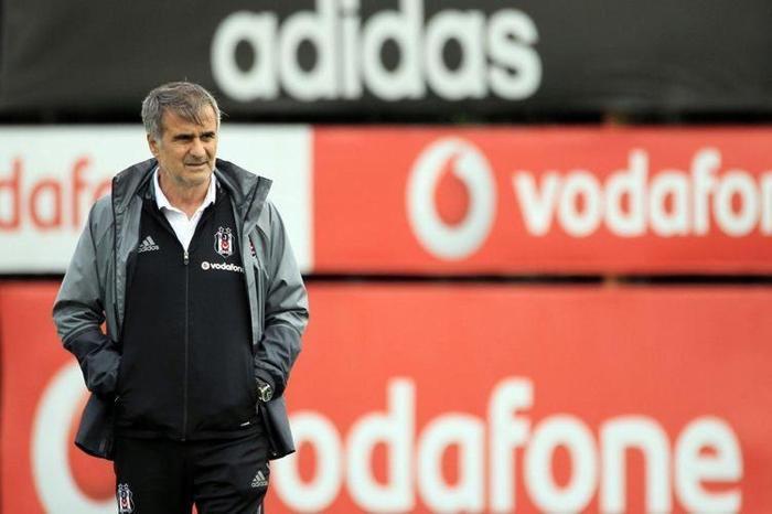 Beşiktaşta stopere 10 aday