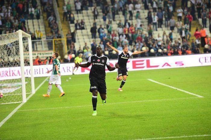 Beşiktaş Galatasarayın istediği Bafetimbi Gomisi istiyor
