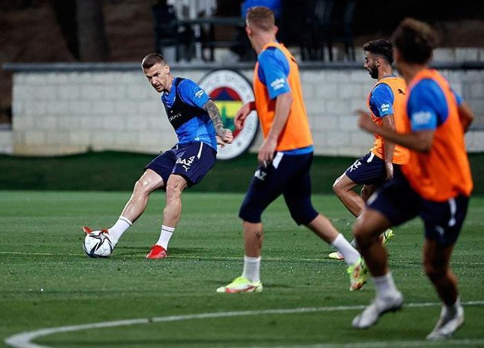 Fenerbahçenin Frankfurt maçı muhtemel 11i