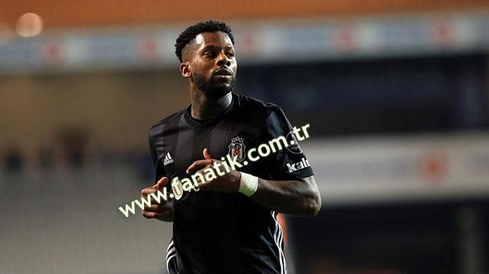 Başakşehir-Beşiktaş maçından kareler