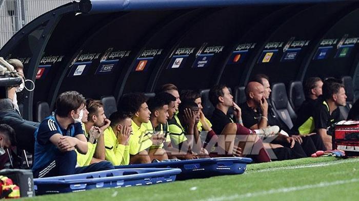 Borussia Dortmund, Beşiktaş taraftarıyla tanıştı Kulaklar tıkalı, gözler şaşkın