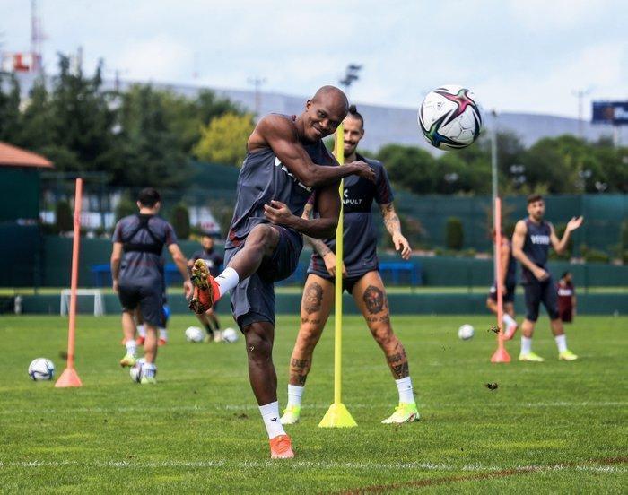 Son dakika haberi Trabzonsporda Abdullah Avcıdan sol beke ayar