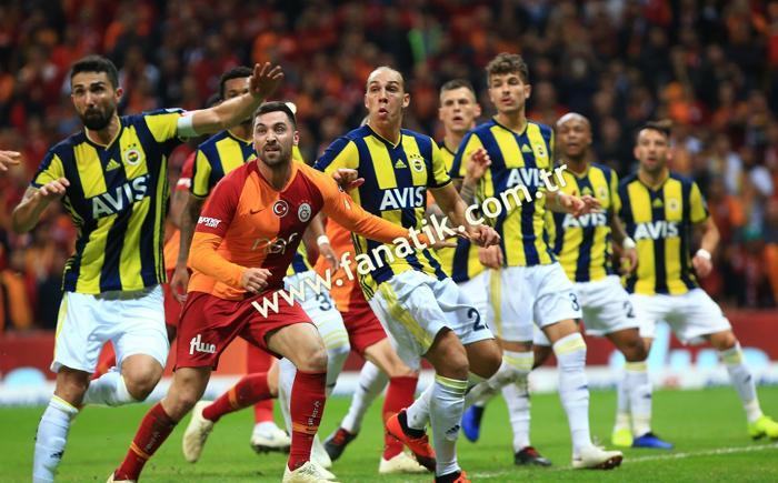 Galatasaray - Fenerbahçe derbisindeki olaylardan kareler