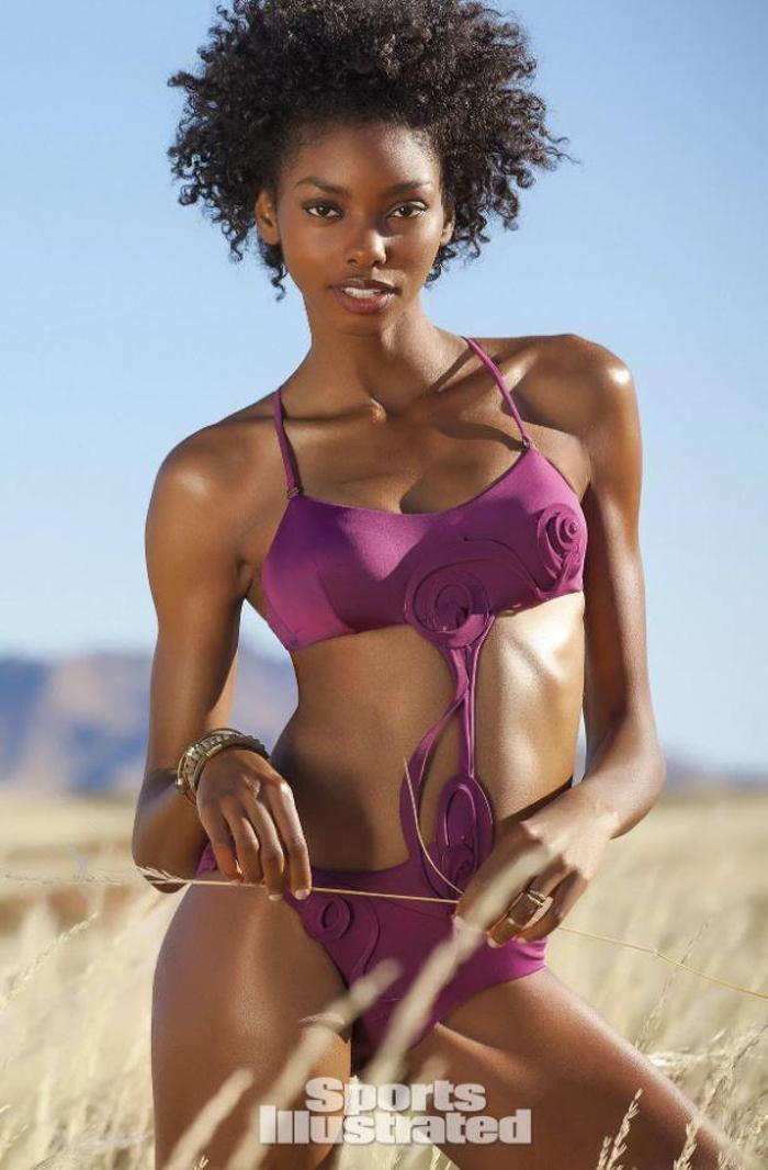Seksi model Adaora nefesleri kesti