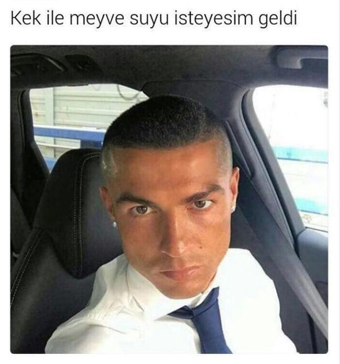 Cristiano Ronaldonun yeni imajı alay konusu oldu
