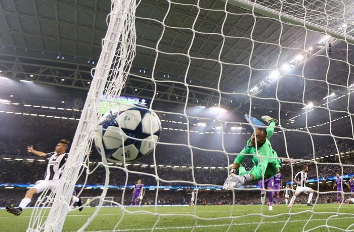 İşte Mandzukicin Real Madride attığı röveşata golü