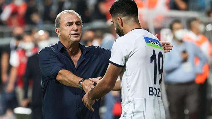 Son dakika Galatasaray haberi Fatih Terim Trabzonspor maçı öncesinde iki futbolcuyla özel görüştü