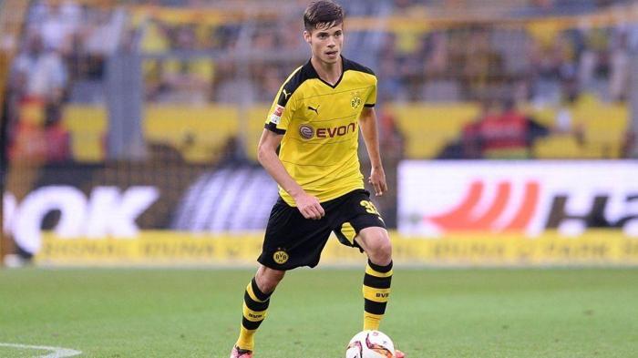 JULIAN WEIGL - BORUSSIA DORTMUND
