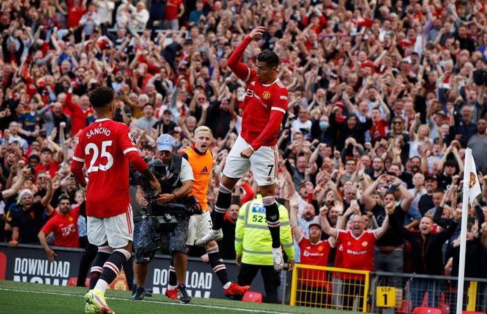 Cristiano Ronaldo, Manchester Uniteda muhteşem döndü