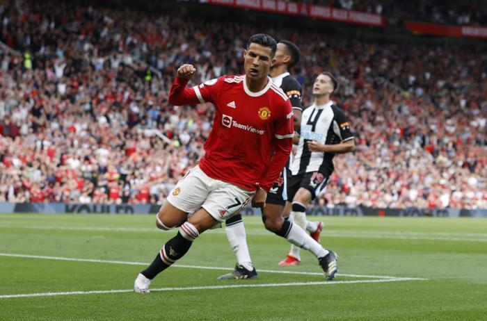 Cristiano Ronaldo, Manchester Uniteda muhteşem döndü