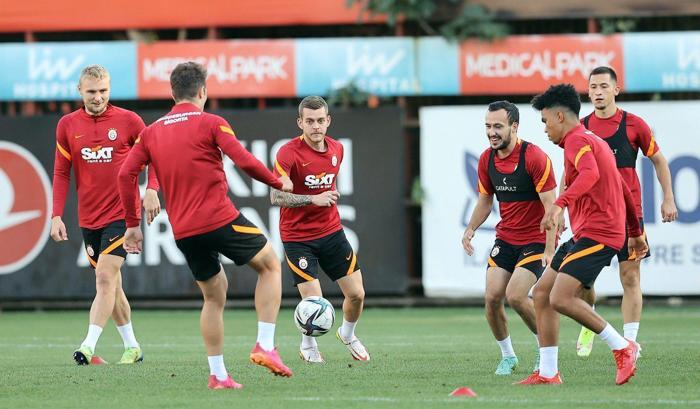 Son dakika | Galatasaraydan Feghoulinin sakatlık durumuna ilişkin açıklama