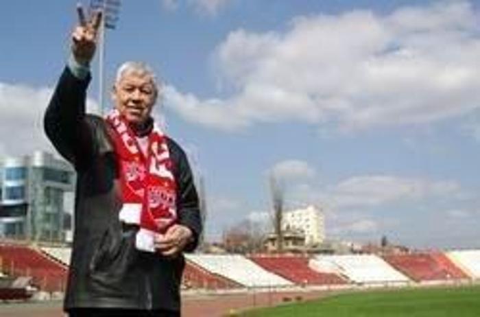 21) TRIAN LONESCU