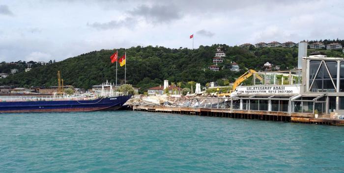 Galatasaray adası yıkılıyor. İşte o fotoğraflar