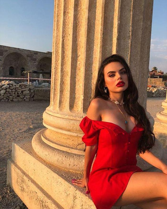 Çapa Tıpın yıldızı Berika Demirden ortalığı karıştıran açıklama