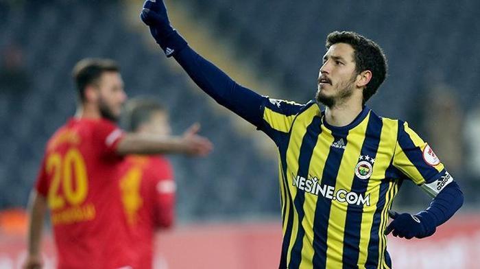 Fenerbahçede Ozan Tufan için flaş karar