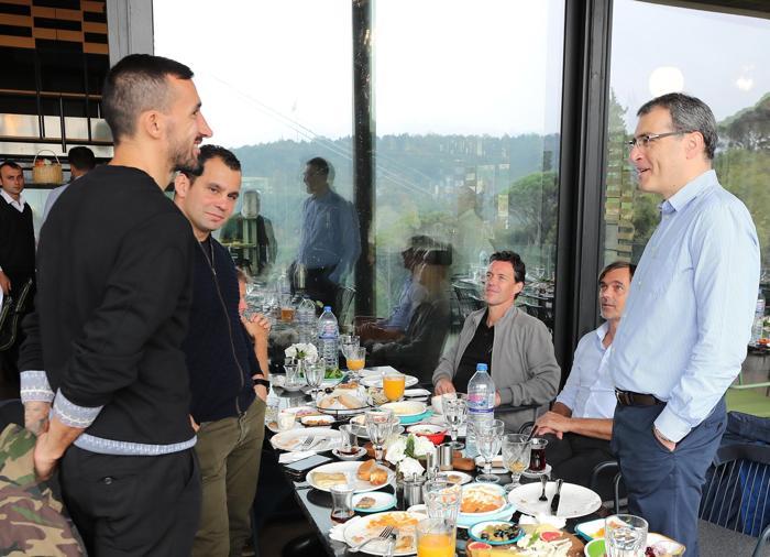Şampiyonluğu olmayan adam Comolli