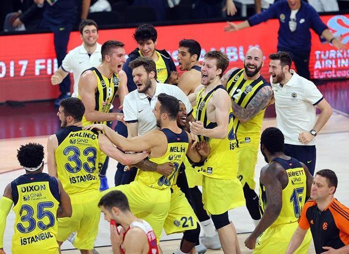 Benchte maçlarda hep ayaktasın. Bu bir sır ya da totem mi