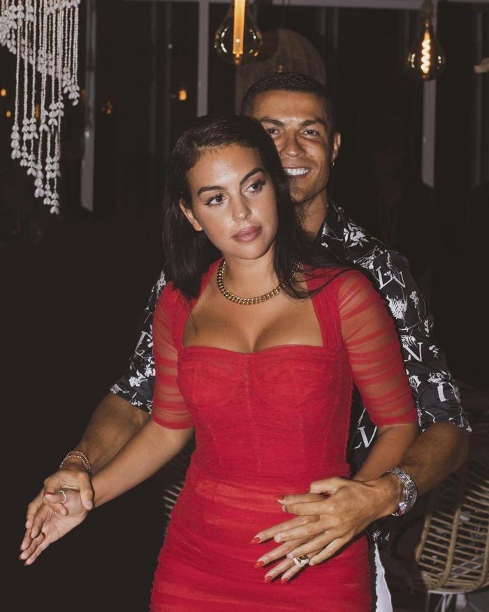 Cristiano Ronaldo - Georgina Rodriguez aşkı belgesel oluyor