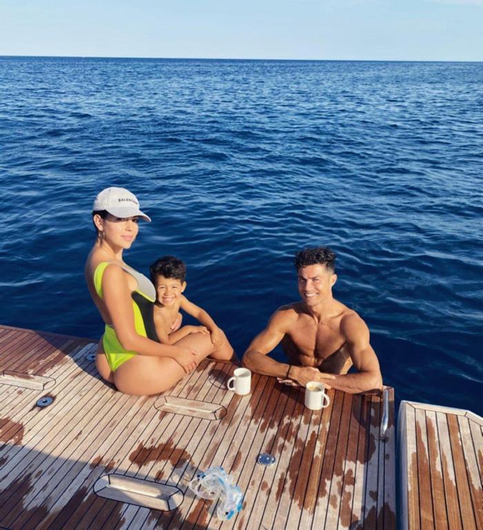 Cristiano Ronaldo - Georgina Rodriguez aşkı belgesel oluyor