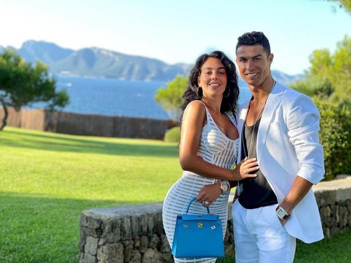 Cristiano Ronaldo - Georgina Rodriguez aşkı belgesel oluyor