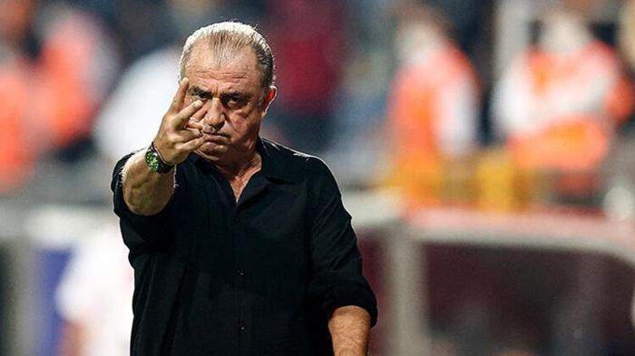 Son dakika transfer haberi: Galatasaray orta saha transferinde hedef değiştirdi