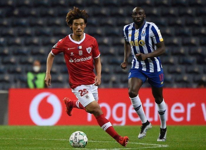 Son dakika transfer haberi Fenerbahçede 3 isim daha gönderiliyor