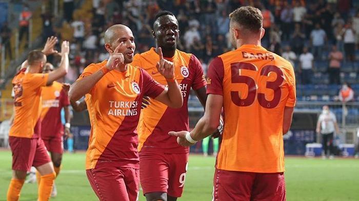 Takım arkadaşları kutladı