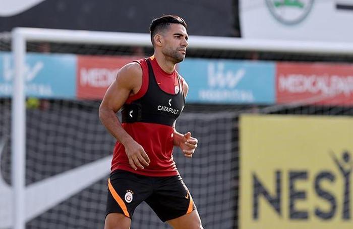 Galatasarayda son dakika Falcaonun gitme şartı belli oldu...