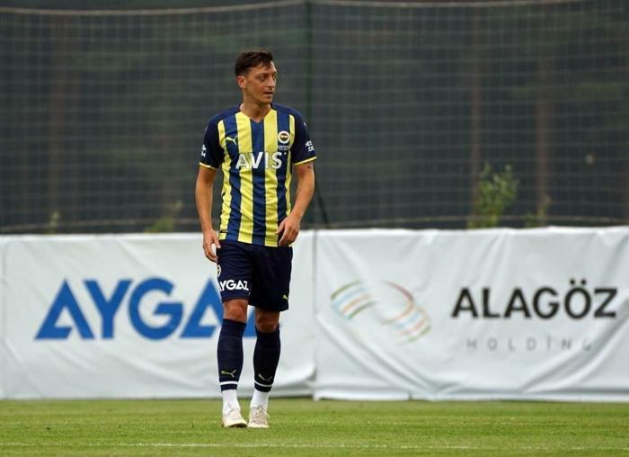 Fenerbahçenin Adana Demirspor maçı muhtemel 11i
