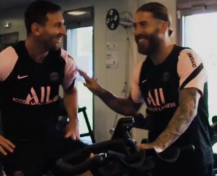 Sergio Ramos ile Messi aynı takımda