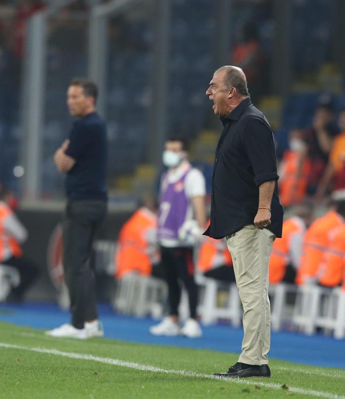 Terim yerinde durmadı