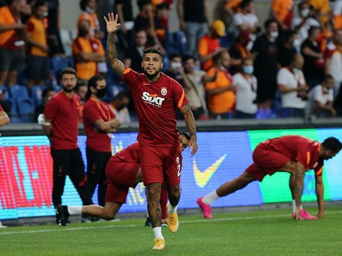 Galatasaray PSV maçında seyircisi ile buluştu