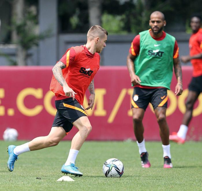 Son dakika | Galatasarayda yeni transfer Cicaldau idmana çıktı