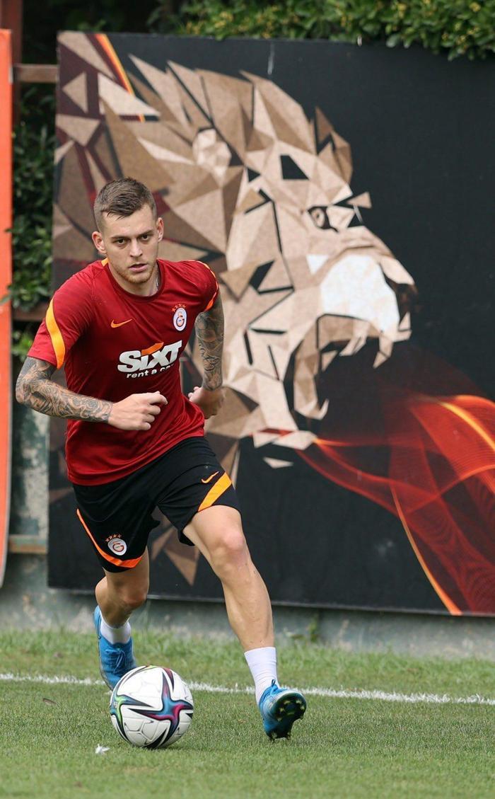 Son dakika | Galatasarayda yeni transfer Cicaldau idmana çıktı