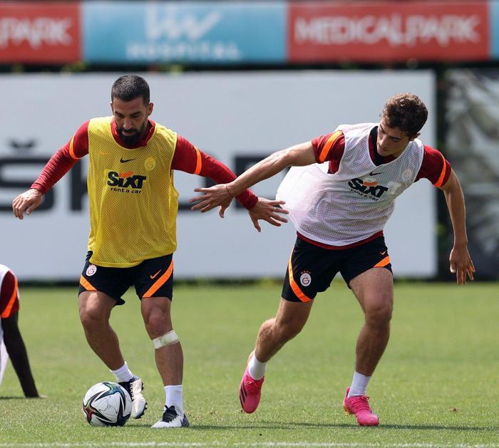 Son dakika | Galatasarayda yeni transfer Cicaldau idmana çıktı