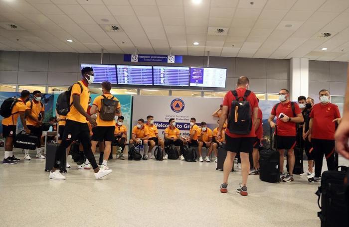 İşte Galatasaraya Yunanistanda yapılan küstahça davranışlardan kareler