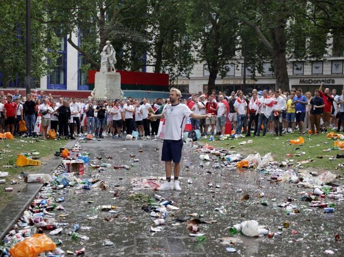 EURO 2020 finalindeki görüntüler Heysel Faciasını hatırlattı