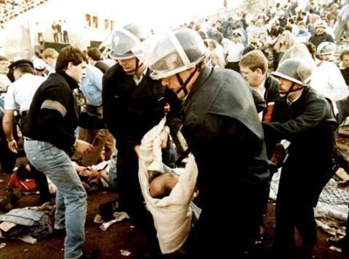 EURO 2020 finalindeki görüntüler Heysel Faciasını hatırlattı