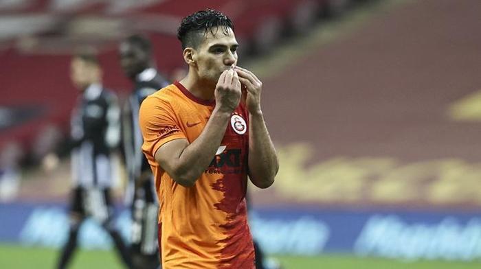 Son dakika Galatasaraylı Falcaodan transfer açıklaması