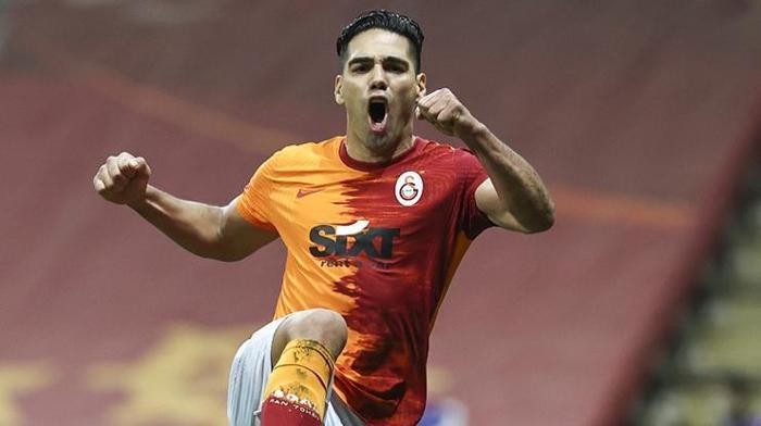 Son dakika Galatasaraylı Falcaodan transfer açıklaması