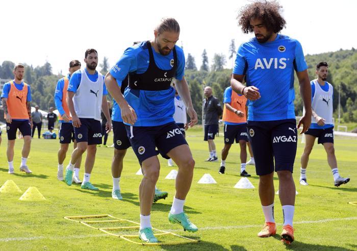 Ali Koç, Fenerbahçe Futbol Takımını ziyaret etti